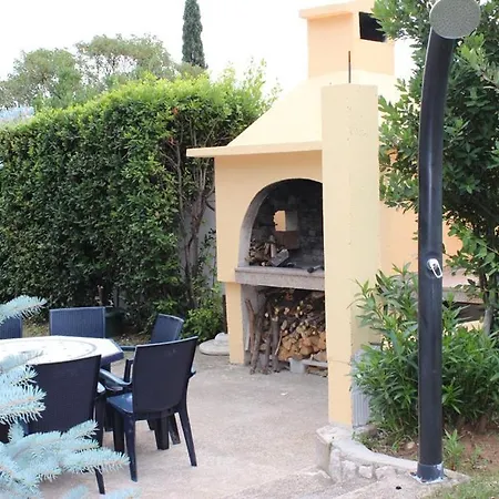 Apartment Blaz 2 - For 3 Persons, 150 M From The Novi Vinodolski
