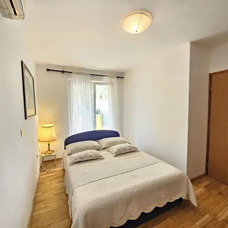 Blaz 2 - For 3 Persons, 150 M From The Apartamento *