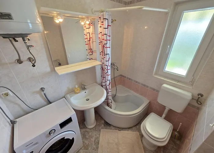 Blaz 2 - For 3 Persons, 150 M From The *